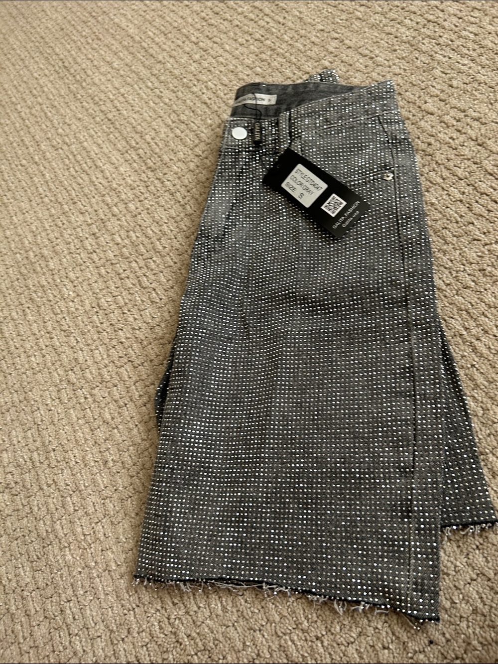 Galita gray rhinestone bermudas NWT small